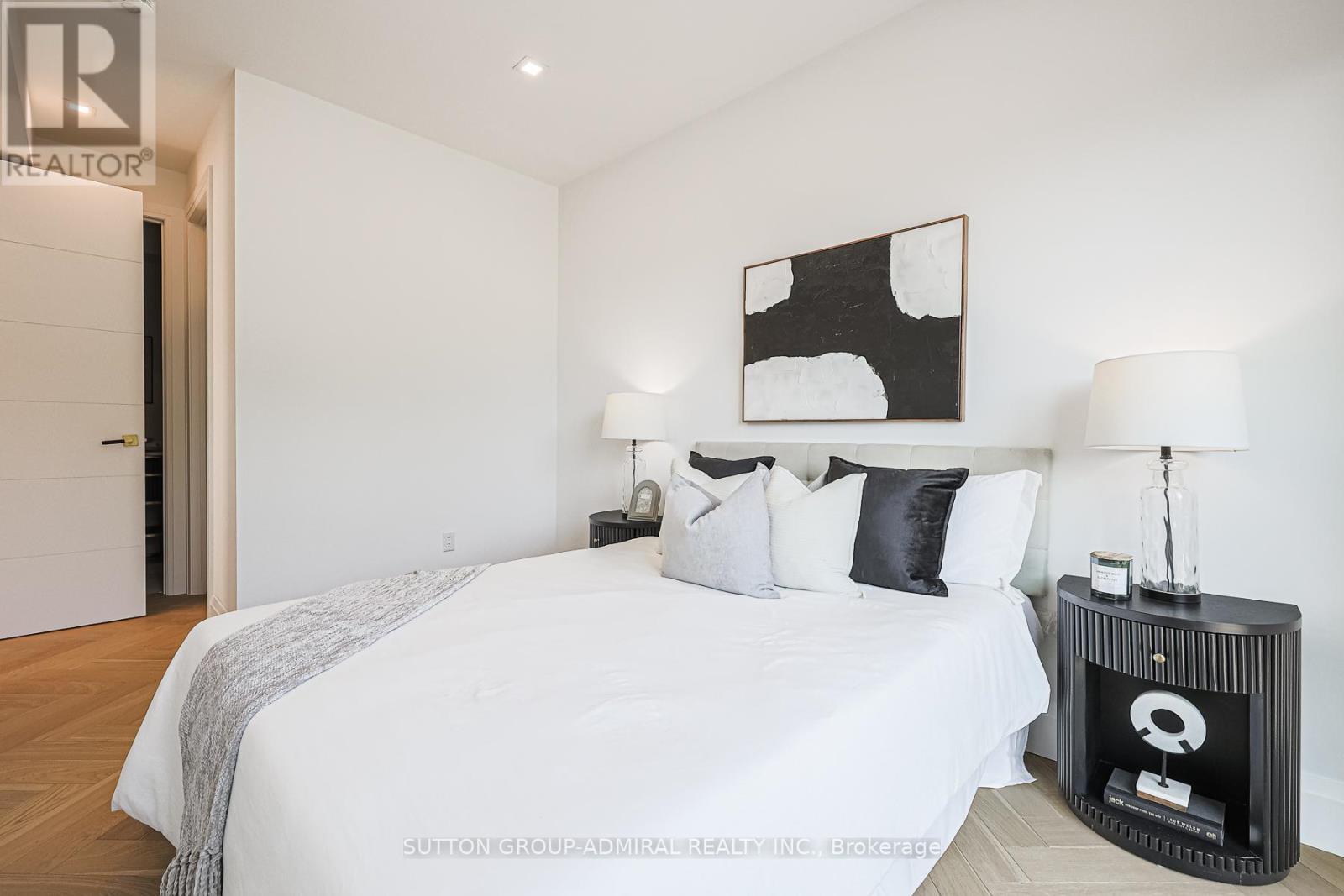 957 Dormer Street, Mississauga, ON - Indoor Photo Showing Bedroom