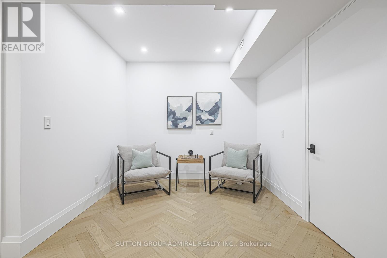 957 Dormer Street, Mississauga, ON - Indoor Photo Showing Other Room