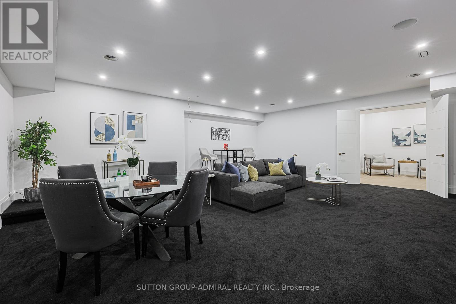 957 Dormer Street, Mississauga, ON - Indoor