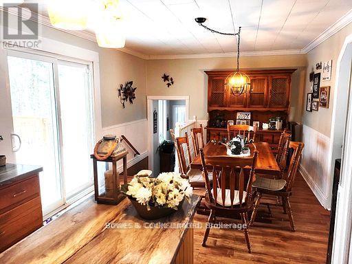 109 Quarry Road, Bancroft (Dungannon Ward), ON - Indoor Photo Showing Dining Room