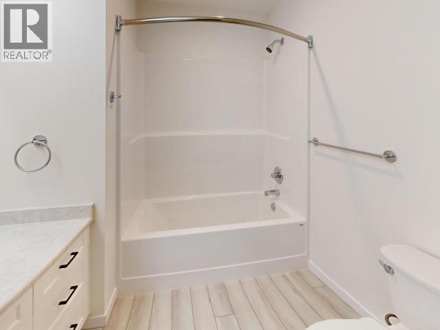 12-6730 Cranberry Street, Powell River, BC - Indoor Photo Showing Bathroom