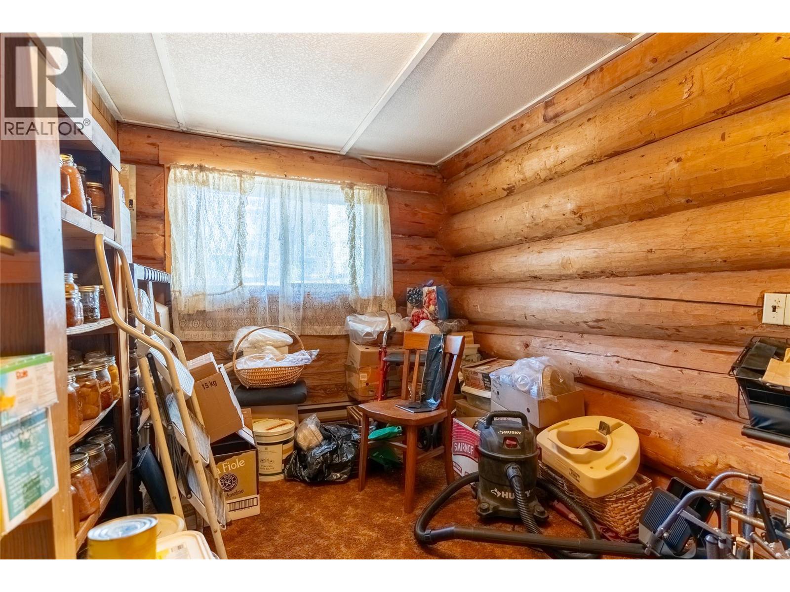 4208 North Road, Ashcroft, BC - Indoor