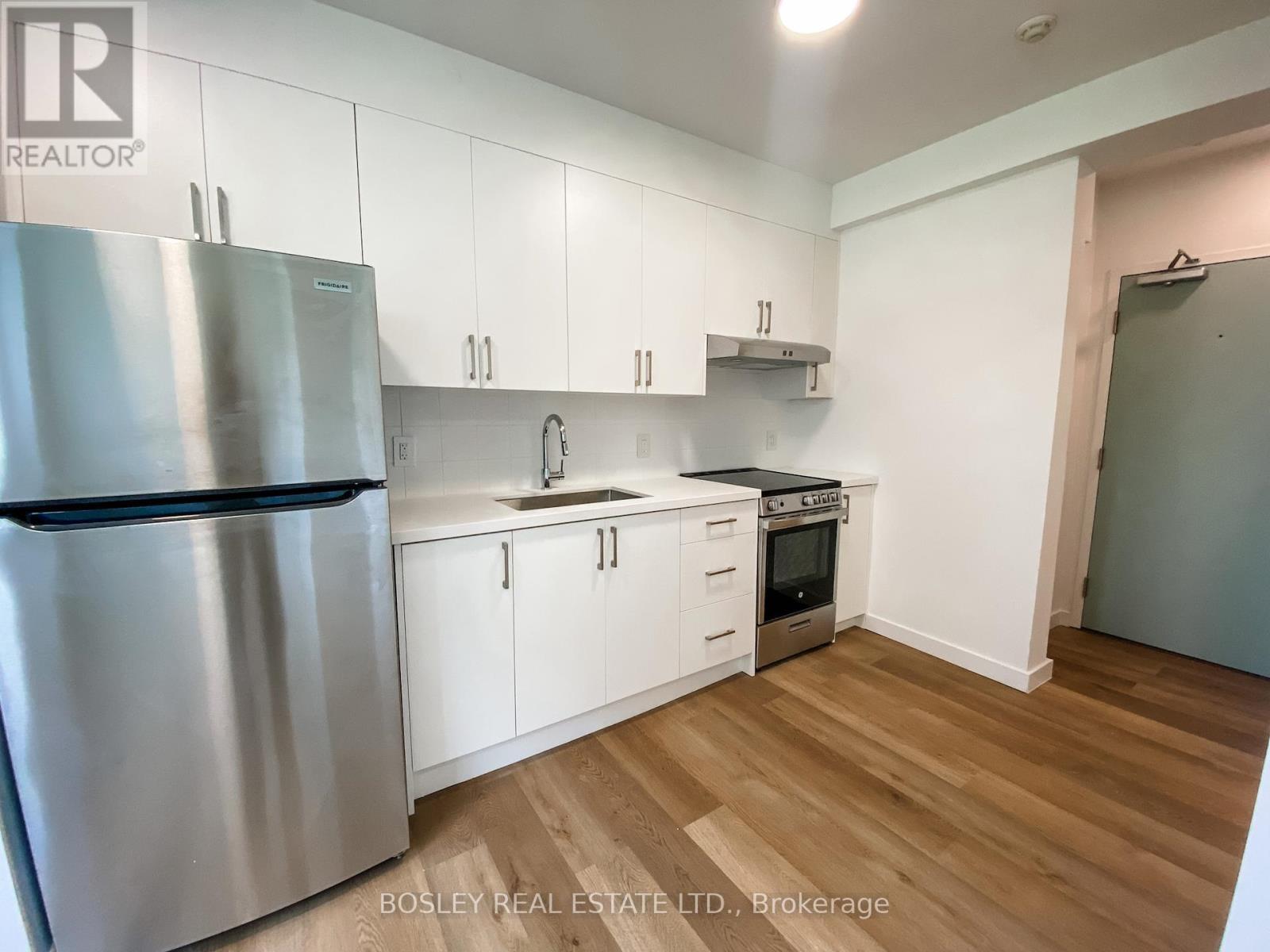 12 - 11 Calvington Drive, Toronto, ON - Indoor Photo Showing Kitchen With Stainless Steel Kitchen