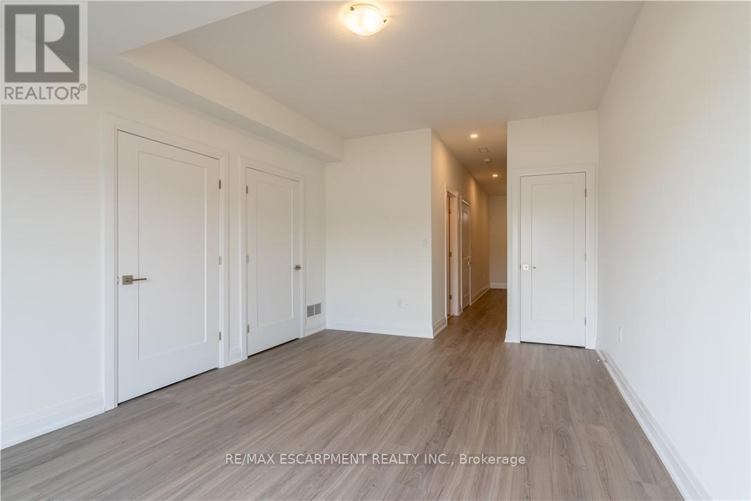 15 Raspberry Lane, Hamilton, ON - Indoor Photo Showing Other Room