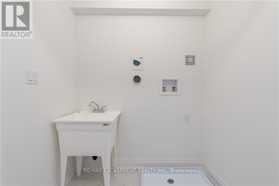 15 Raspberry Lane, Hamilton, ON -