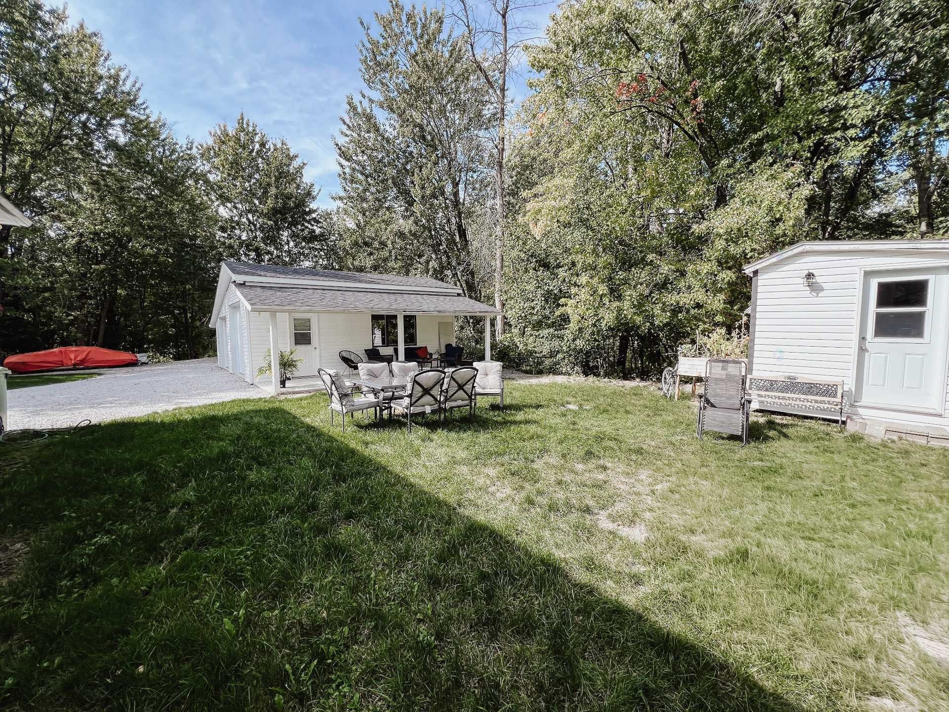 Courtyard - 81 21E Avenue, Sainte-Anne-De-Sabrevois, QC - Outdoor With Deck Patio Veranda