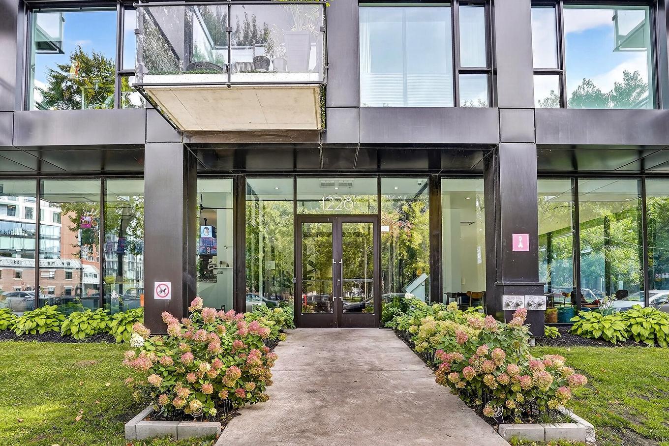 Exterior entrance - 603-1228 Rue Des Bassins, Montréal (Le Sud-Ouest), QC - Outdoor