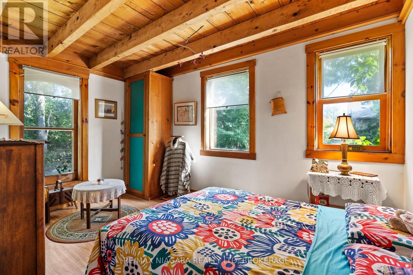 105 Weir Road, Port Colborne (Main Street), ON - Indoor Photo Showing Bedroom