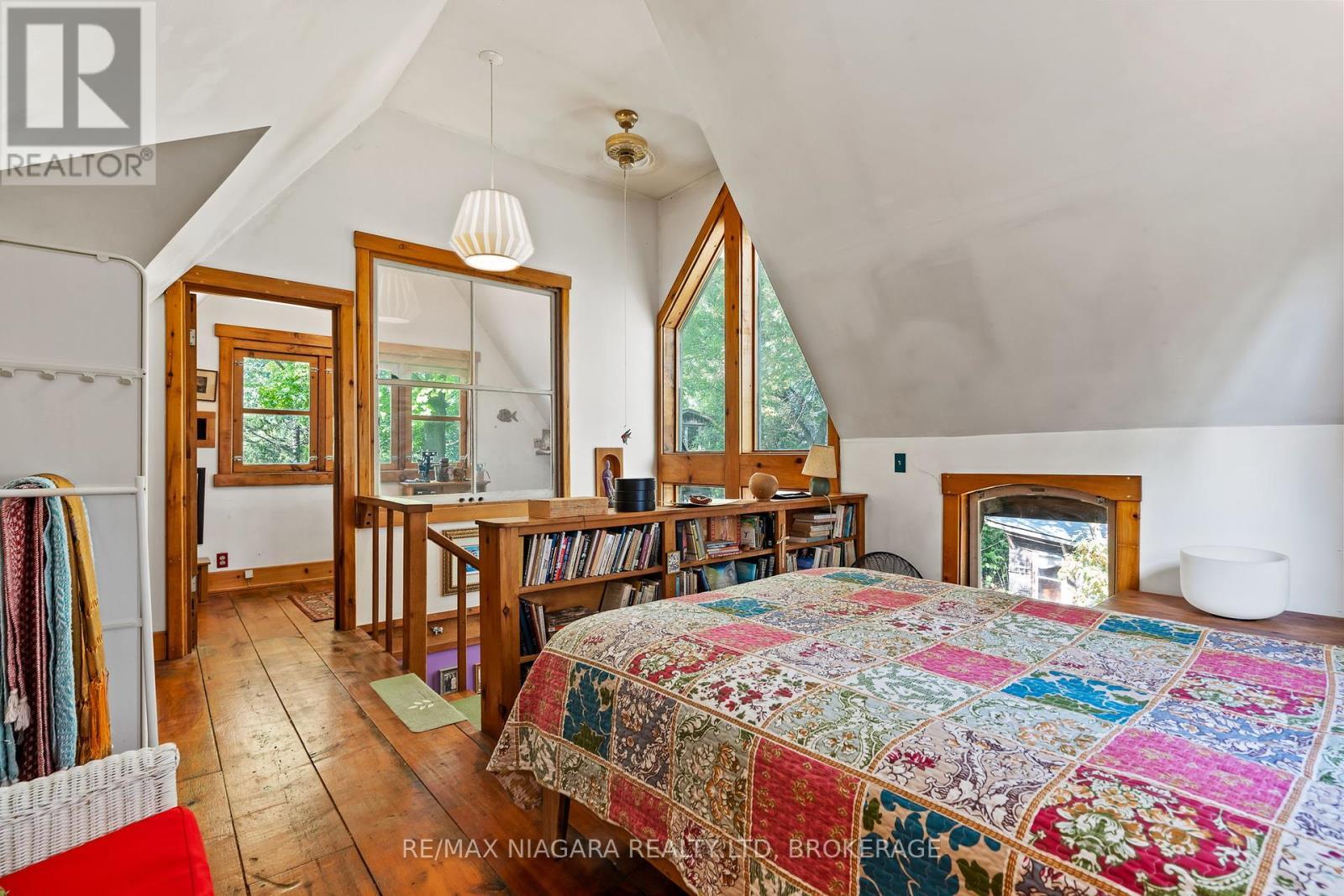 105 Weir Road, Port Colborne (Main Street), ON - Indoor