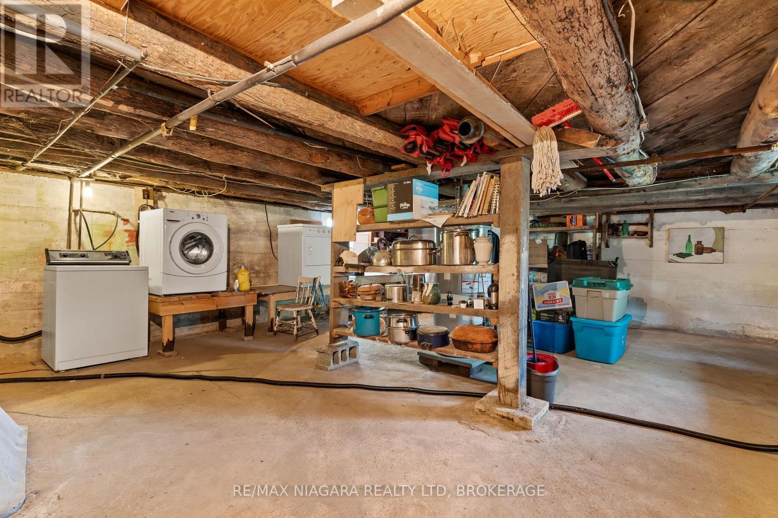 105 Weir Road, Port Colborne (Main Street), ON - Indoor Photo Showing Basement