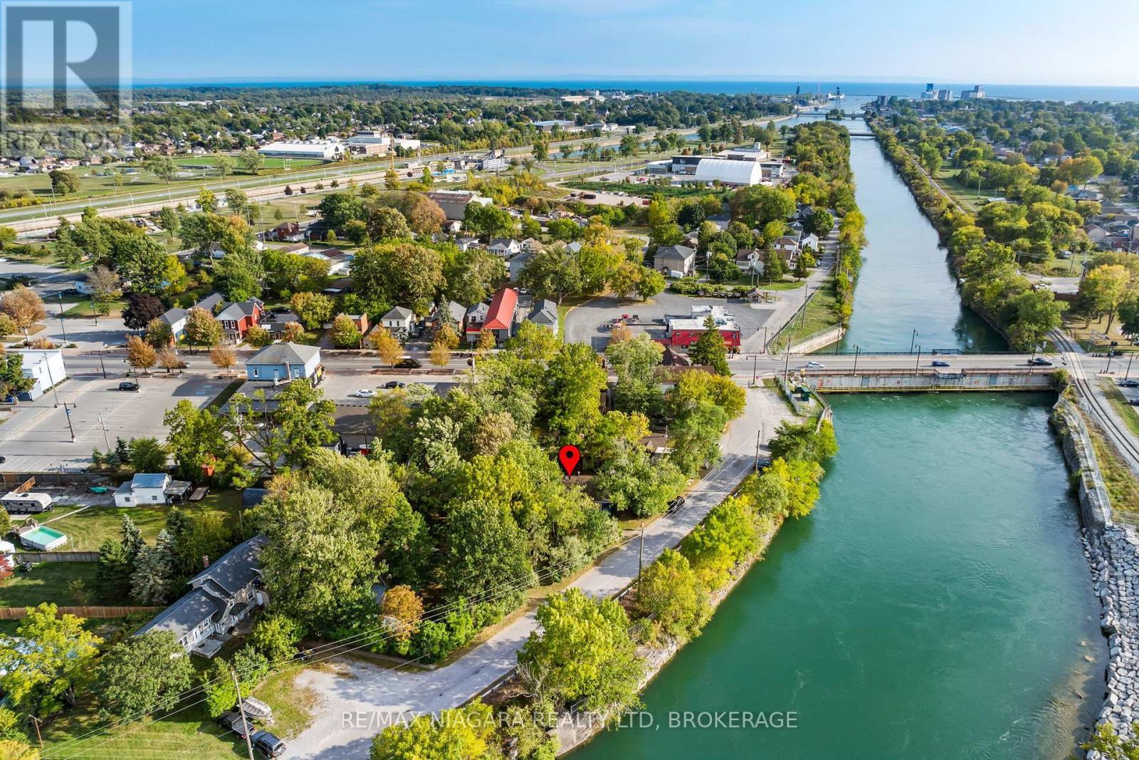105 Weir Road, Port Colborne (Main Street), ON - Outdoor With Body Of Water With View