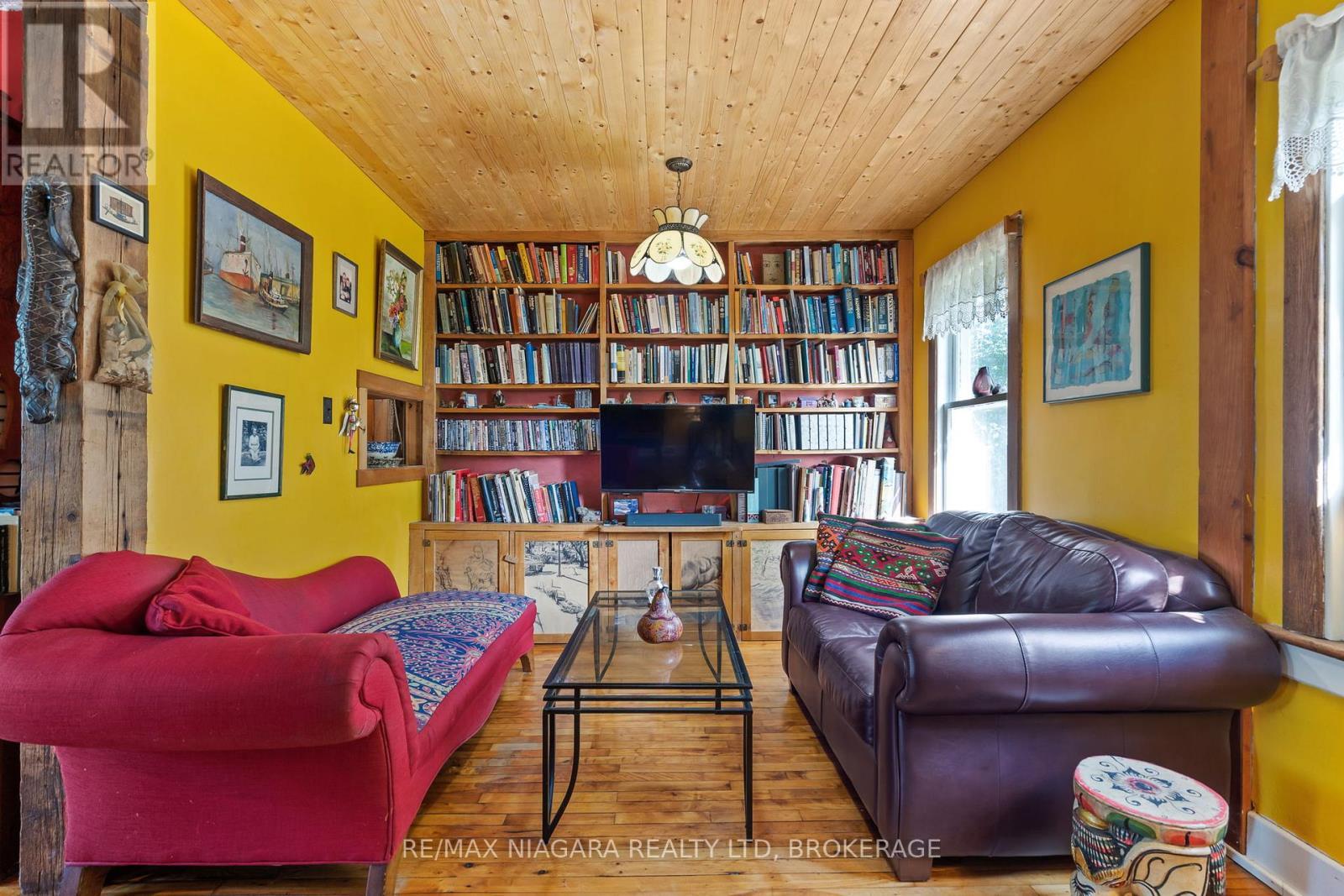 105 Weir Road, Port Colborne (Main Street), ON - Indoor