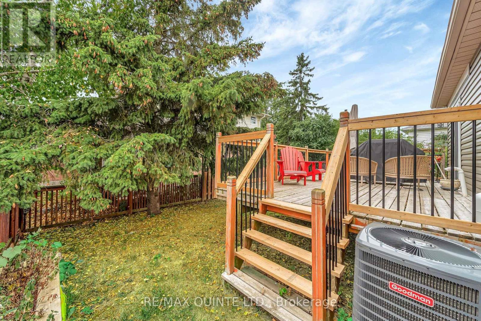 2 Marchmont Place, Belleville (Belleville Ward), ON - Outdoor With Deck Patio Veranda