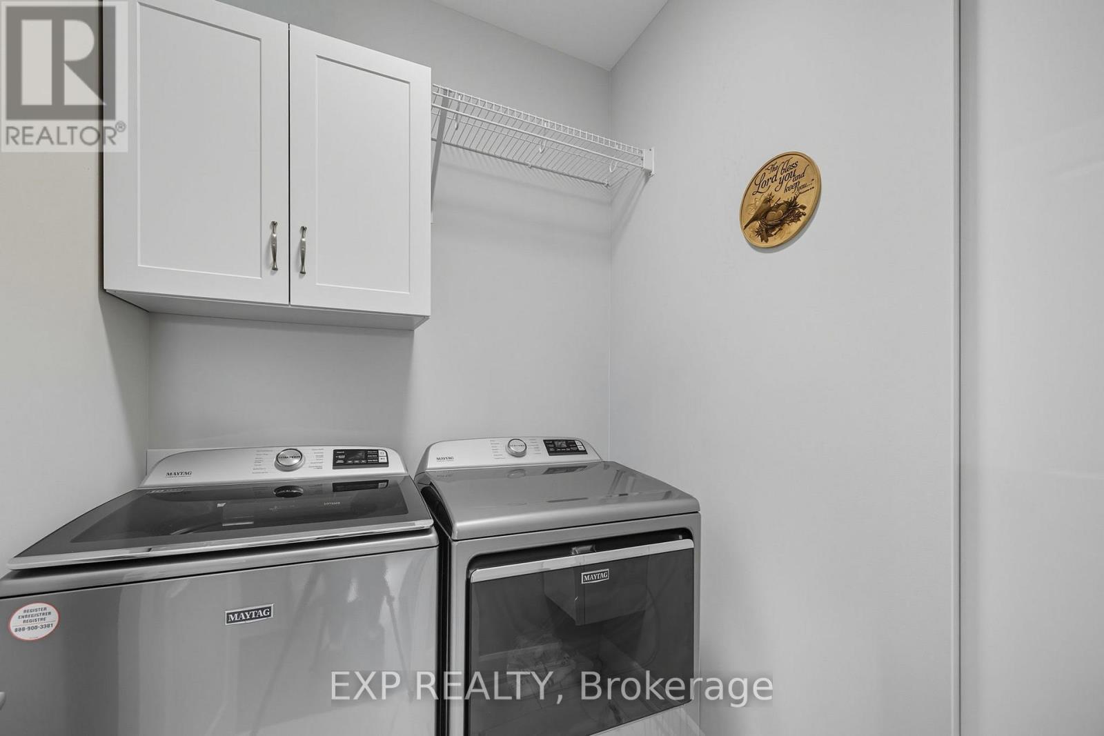 19 Statham Street, Strathroy-Caradoc (Se), ON - Indoor Photo Showing Laundry Room