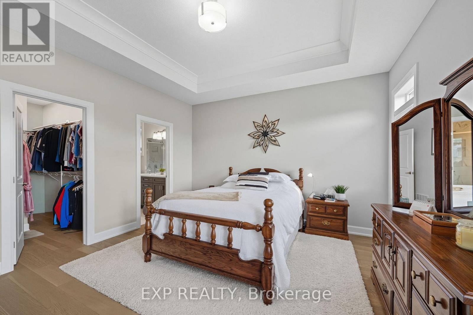 19 Statham Street, Strathroy-Caradoc (Se), ON - Indoor Photo Showing Bedroom
