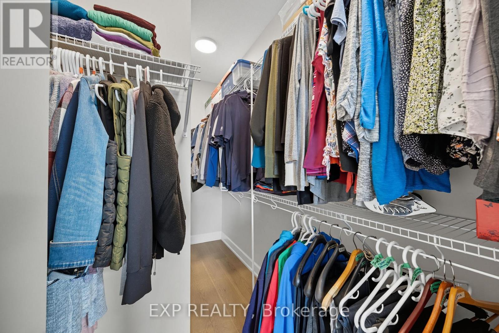 19 Statham Street, Strathroy-Caradoc (Se), ON - Indoor With Storage