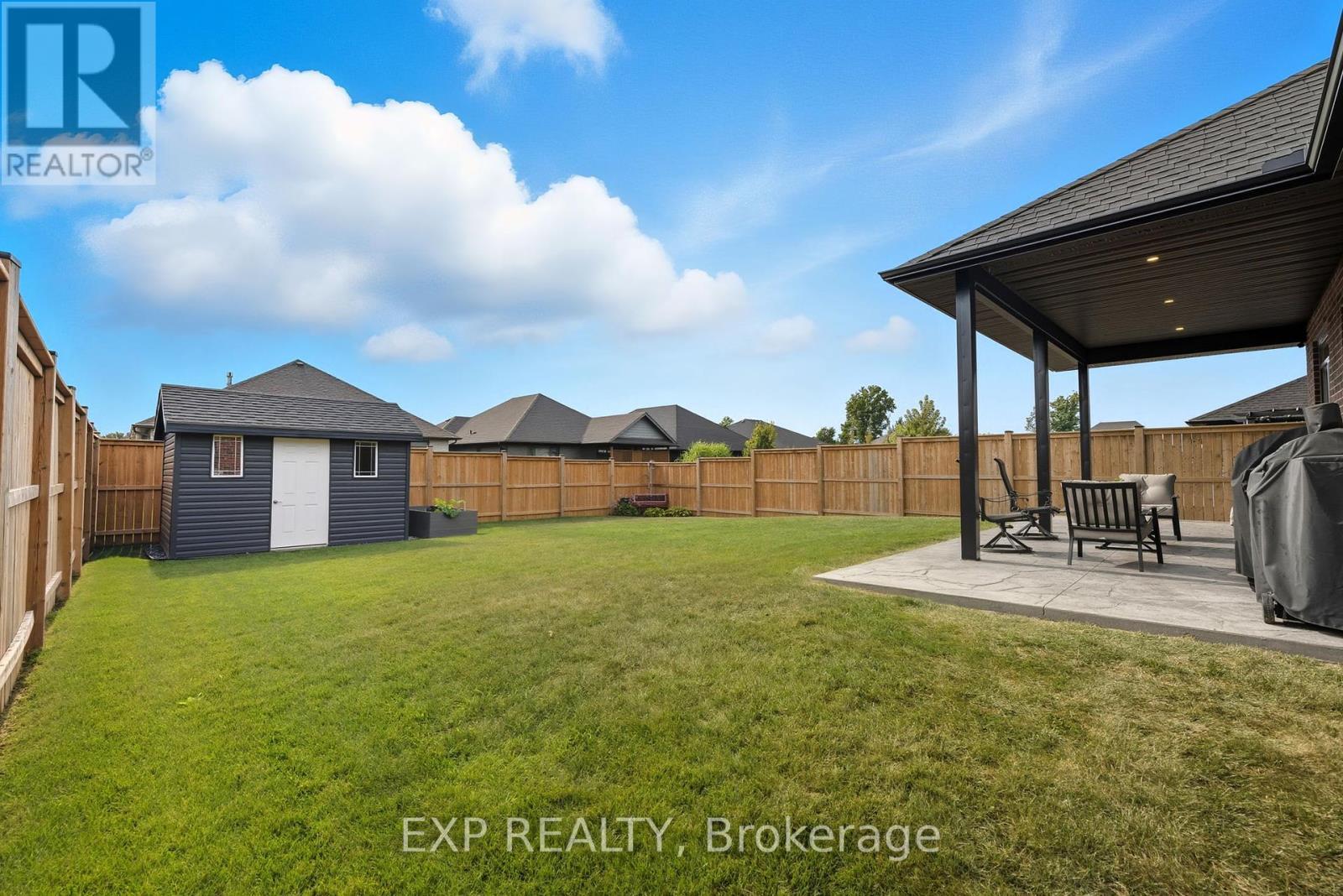 19 Statham Street, Strathroy-Caradoc (Se), ON - Outdoor With Deck Patio Veranda
