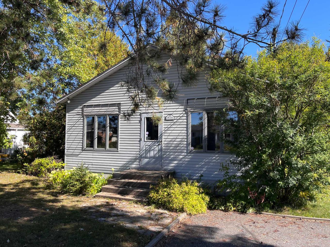 Frontage - 1630 Rue Principale, Saint-Étienne-Des-Grès, QC - Outdoor