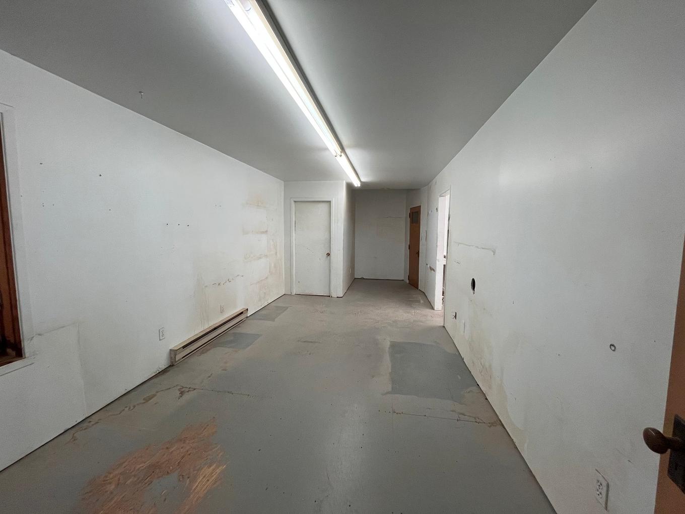 Office - 1630 Rue Principale, Saint-Étienne-Des-Grès, QC - Indoor Photo Showing Other Room