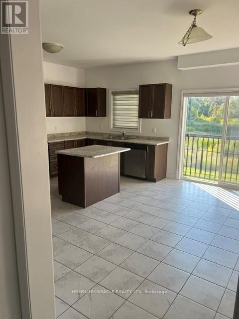 305 Hagane Street, Southgate, ON - Indoor Photo Showing Kitchen
