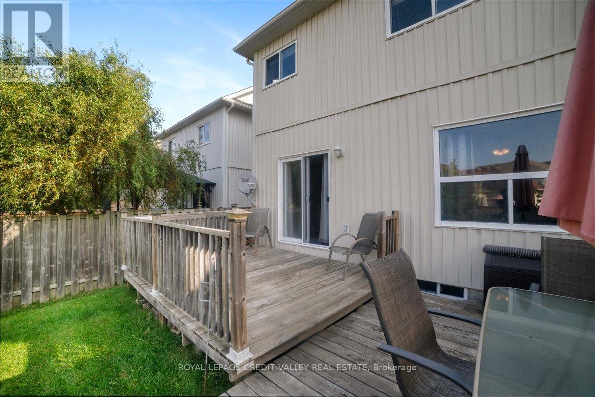 210 Marilyn Street, Shelburne, ON - Outdoor With Exterior