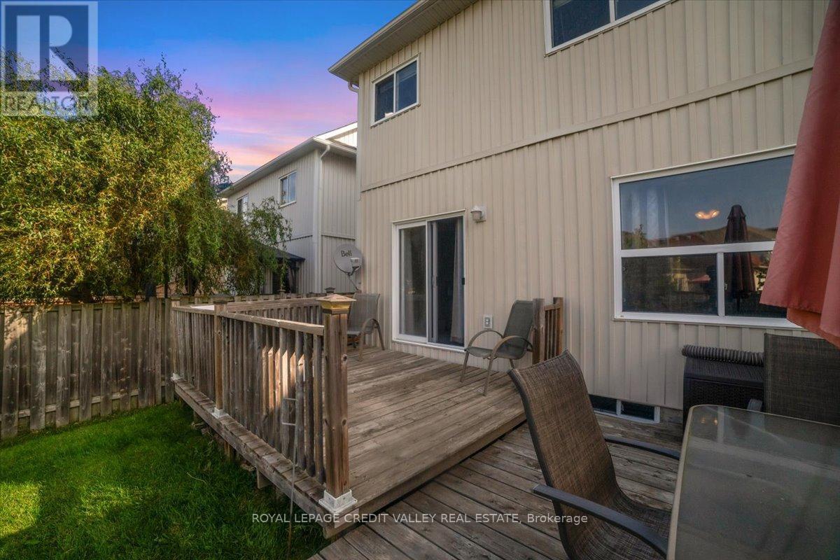 210 Marilyn Street, Shelburne, ON - Outdoor With Exterior