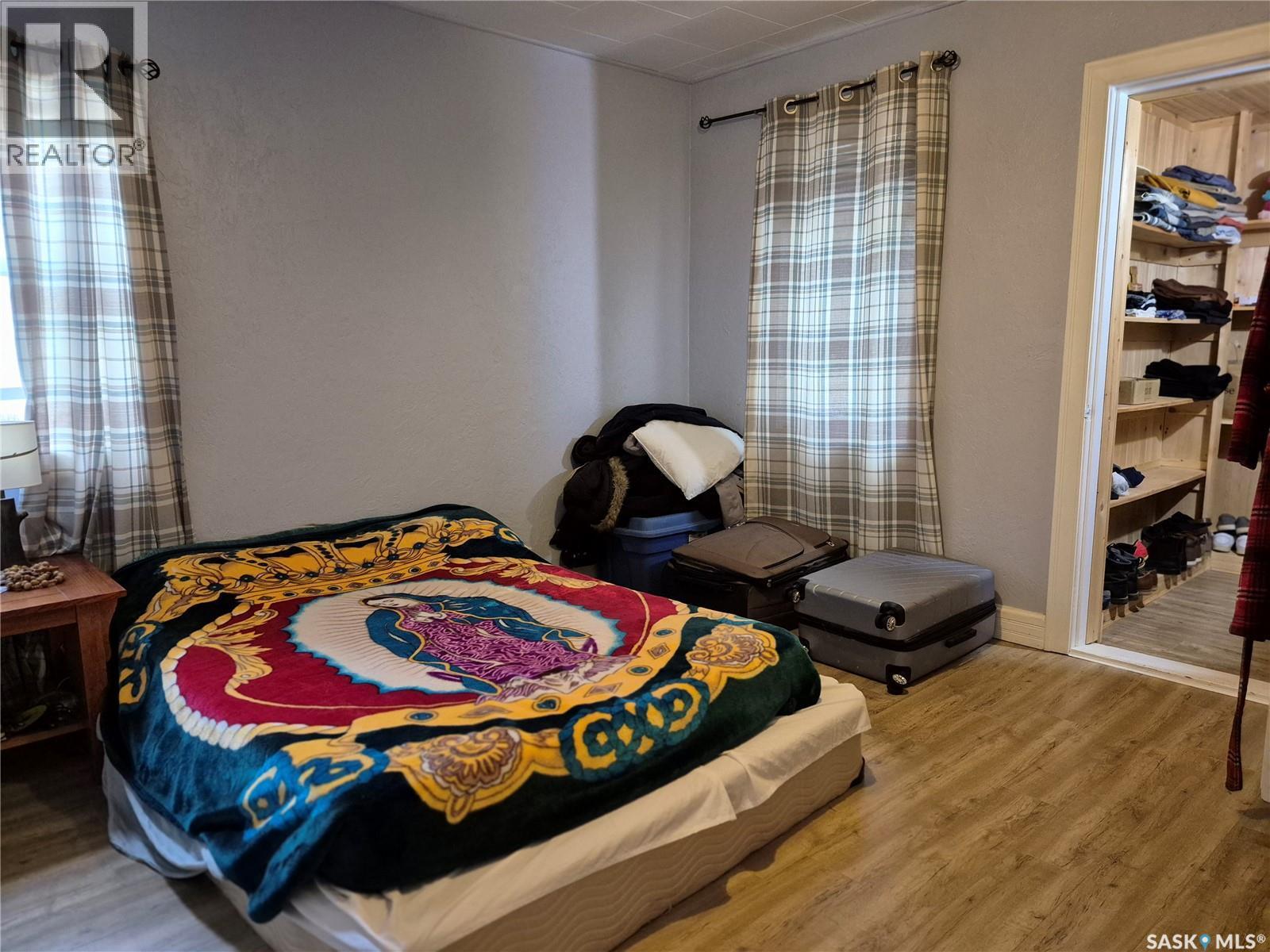 137 2Nd Street W, Ponteix, SK - Indoor Photo Showing Bedroom