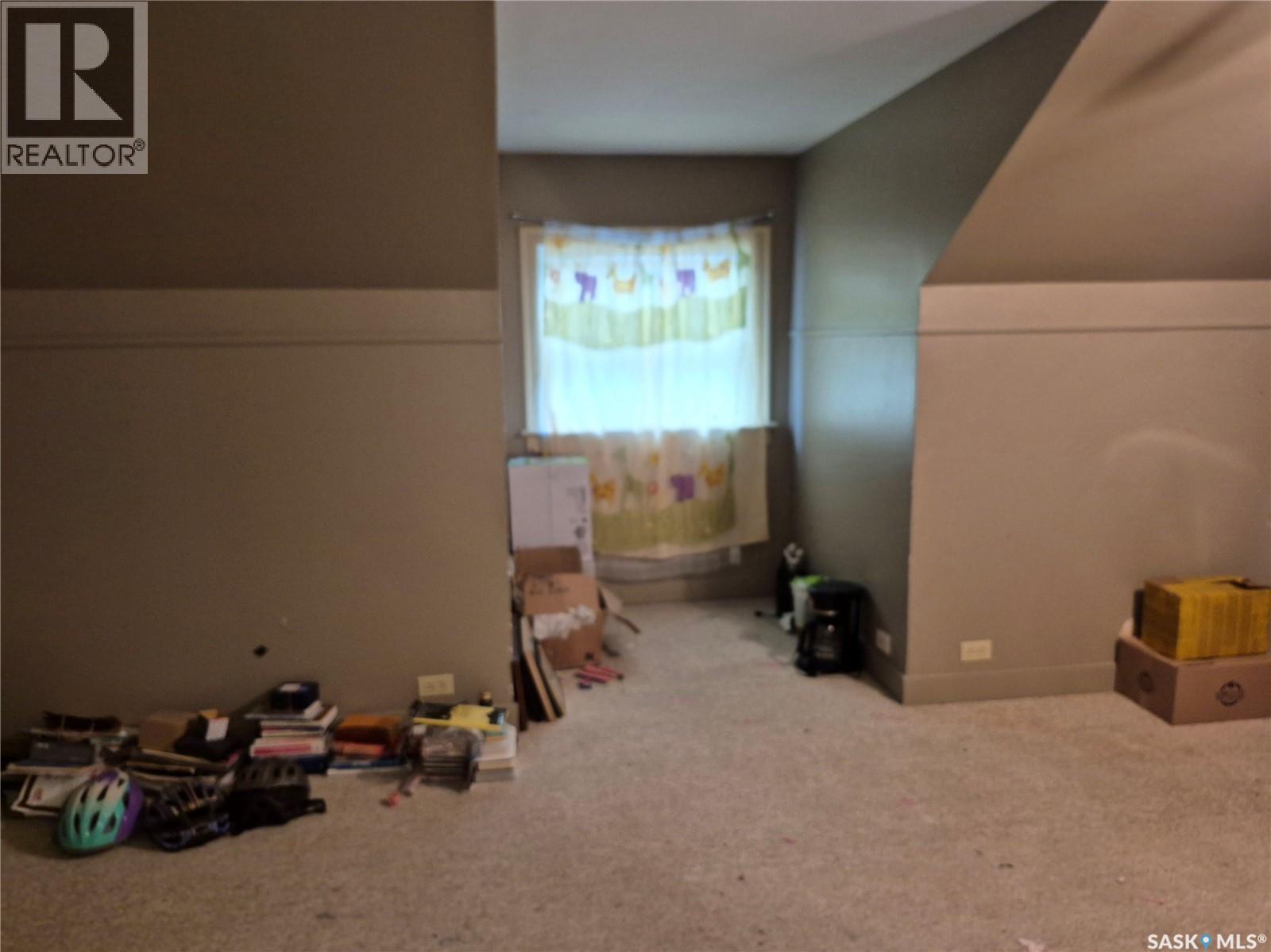 137 2Nd Street W, Ponteix, SK - Indoor Photo Showing Other Room