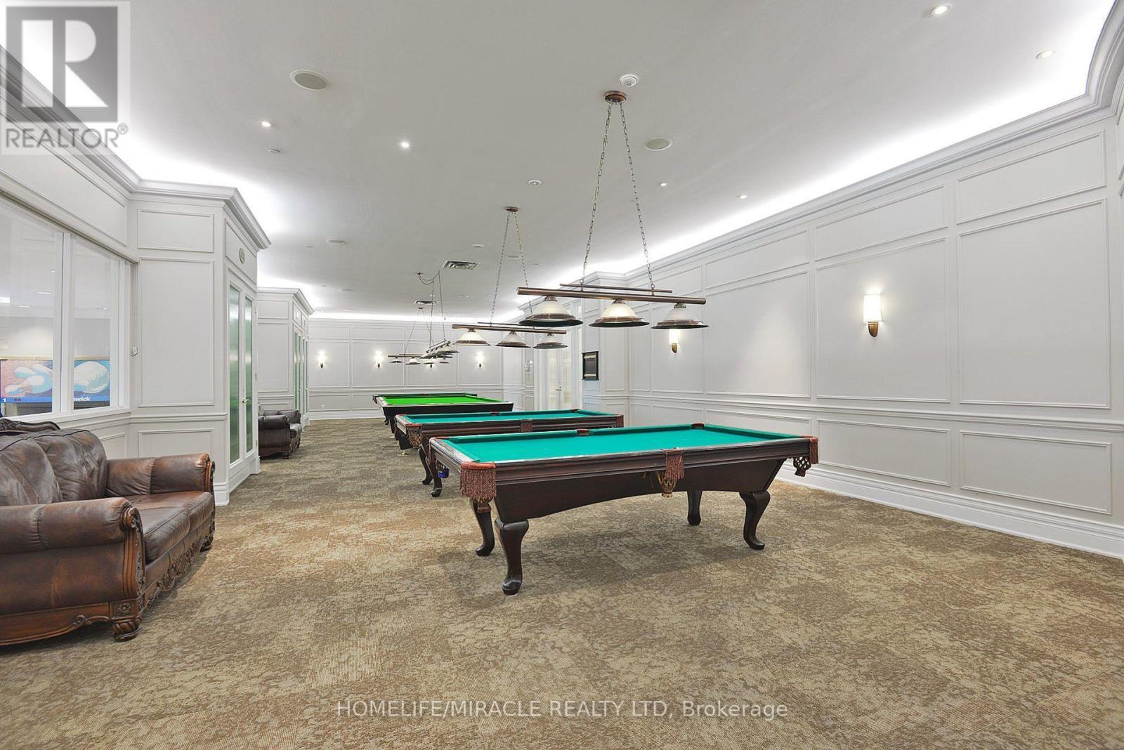 803 - 35 Kingsbridge Garden Circle, Mississauga, ON - Indoor Photo Showing Other Room