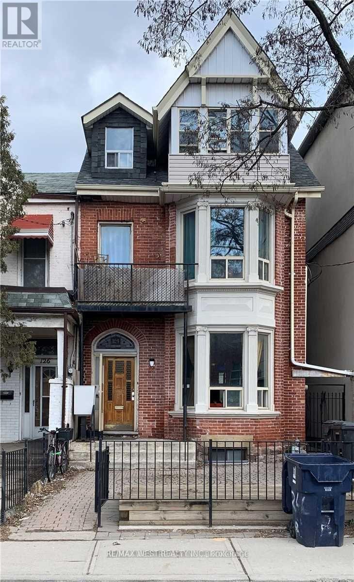 124 Baldwin Street, Toronto, ON - Outdoor With Facade