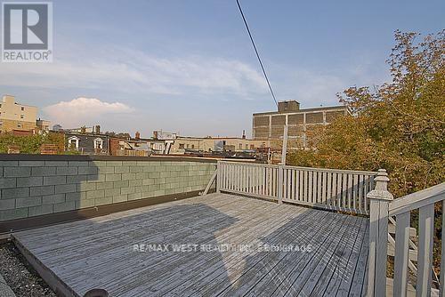 124 Baldwin Street, Toronto, ON - Outdoor