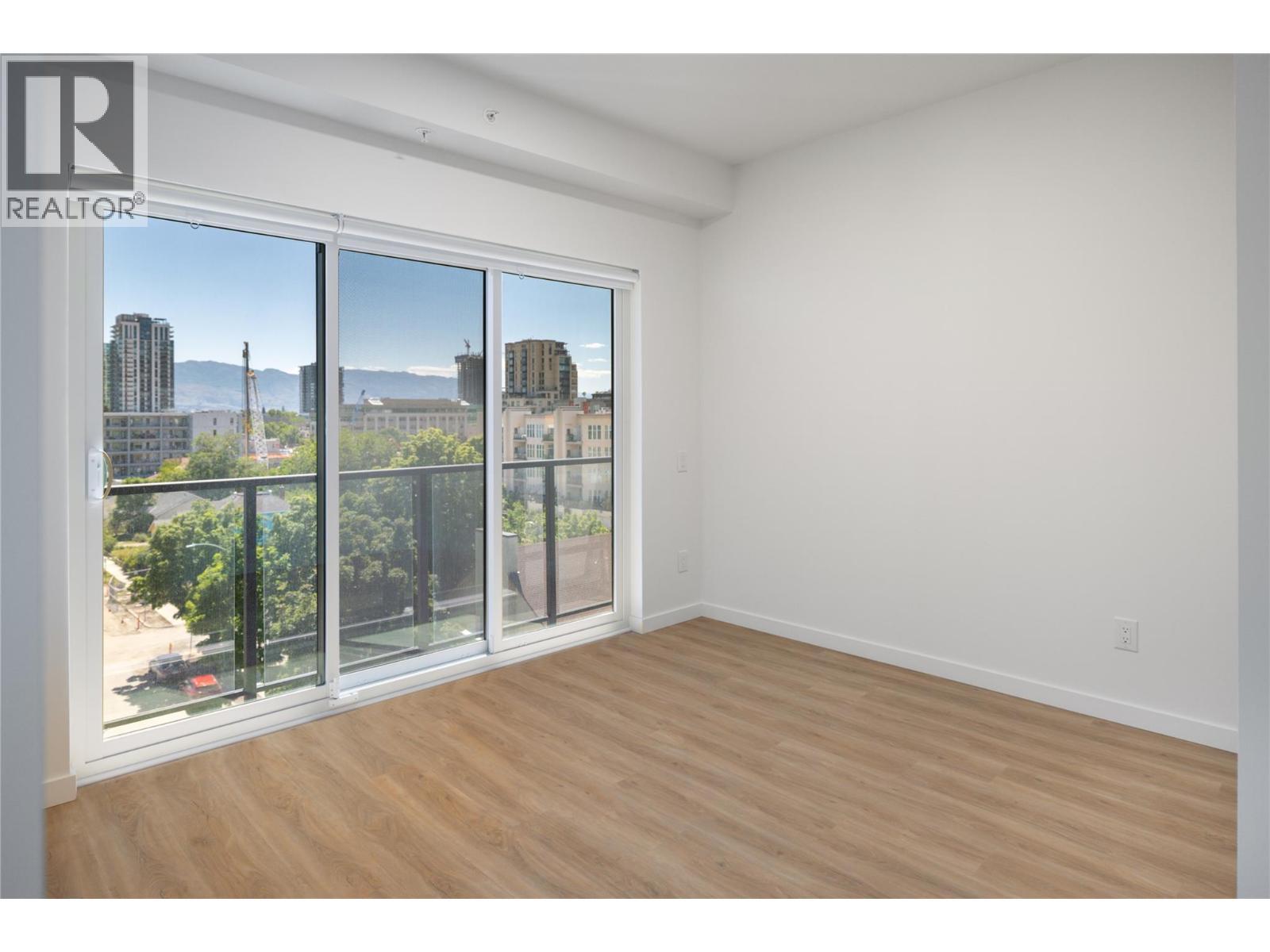 604 Cawston Avenue Unit# 615, Kelowna, BC - Indoor Photo Showing Other Room