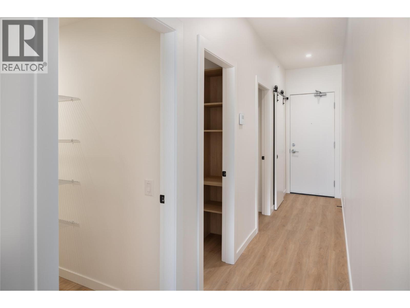 604 Cawston Avenue Unit# 615, Kelowna, BC - Indoor Photo Showing Other Room