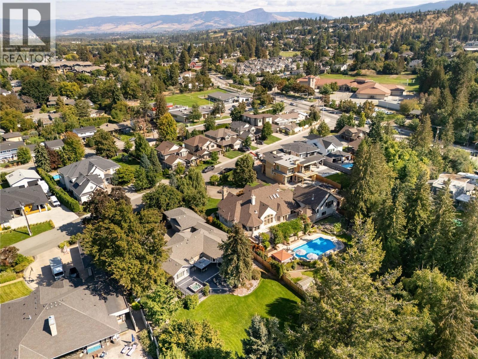 529 Knowles Road, Kelowna, BC - Outdoor With View