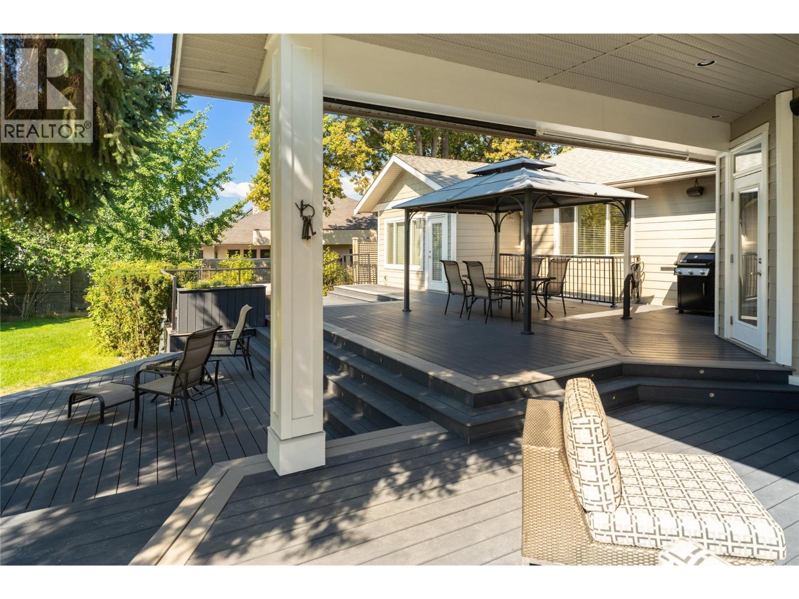 529 Knowles Road, Kelowna, BC - Outdoor With Deck Patio Veranda With Exterior