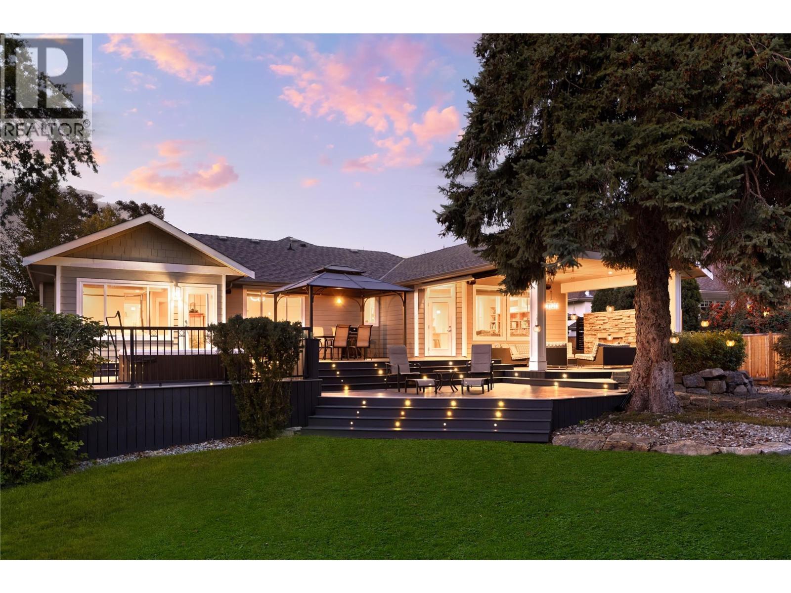 529 Knowles Road, Kelowna, BC - Outdoor With Deck Patio Veranda