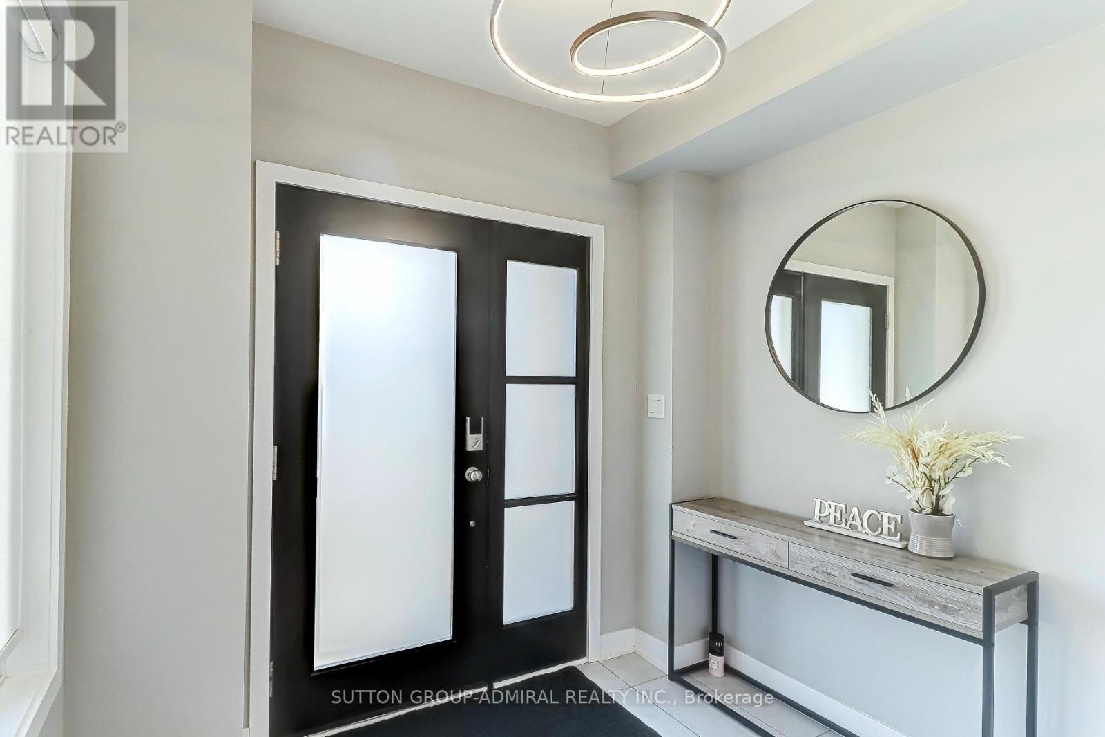 18 Pageant Avenue, Vaughan, ON - Indoor Photo Showing Other Room