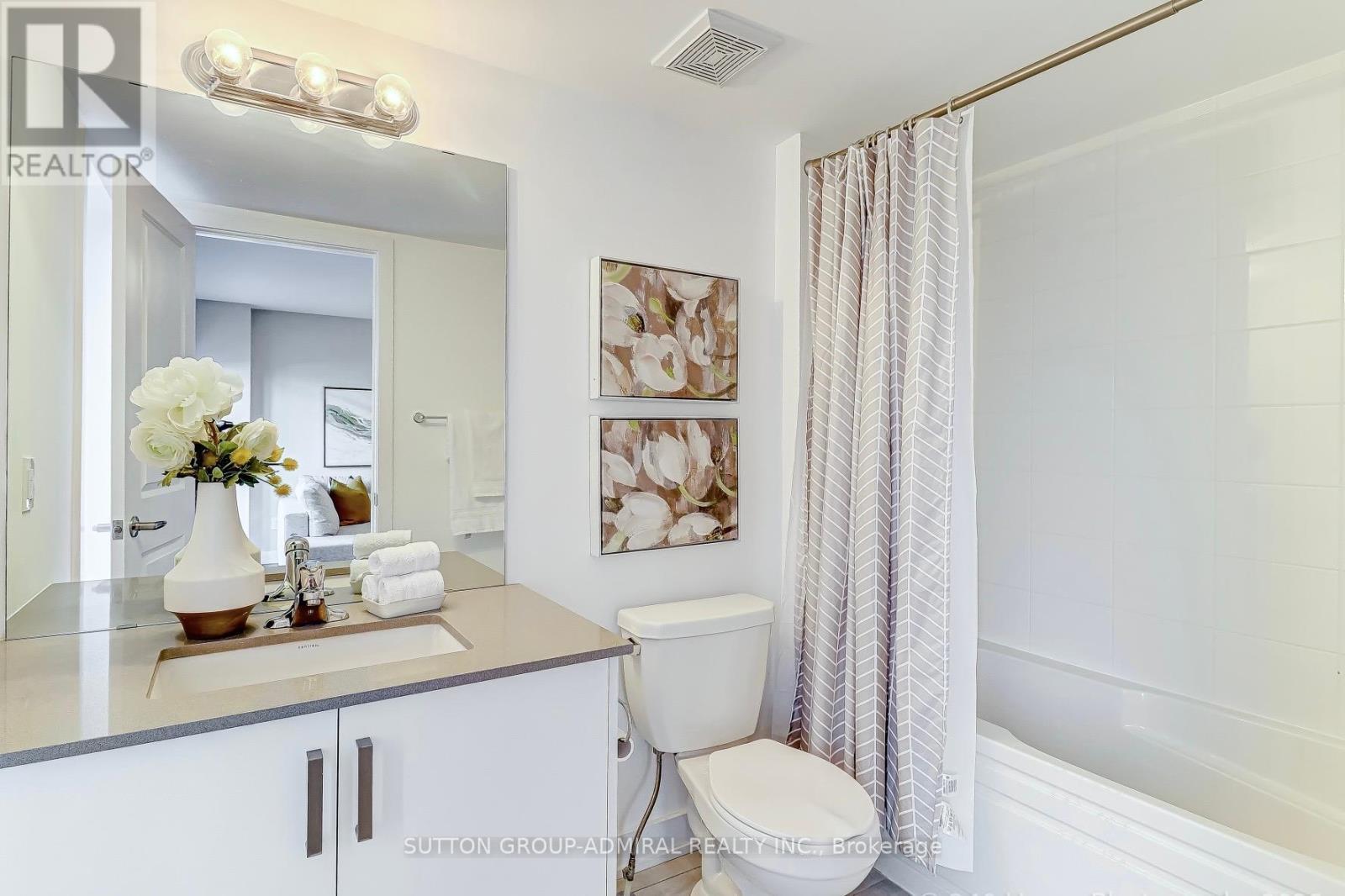 18 Pageant Avenue, Vaughan, ON - Indoor Photo Showing Bathroom