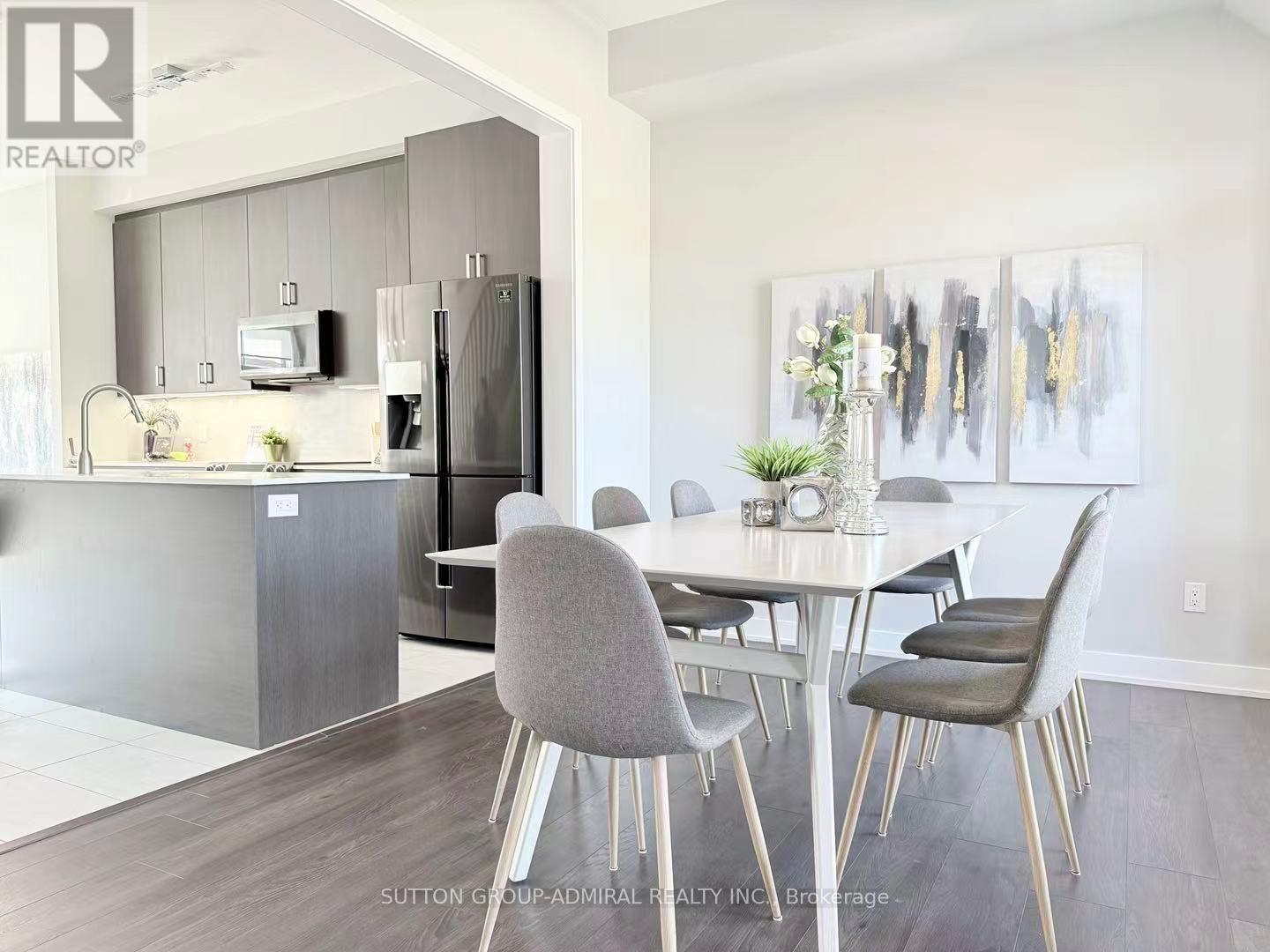 18 Pageant Avenue, Vaughan, ON - Indoor Photo Showing Dining Room