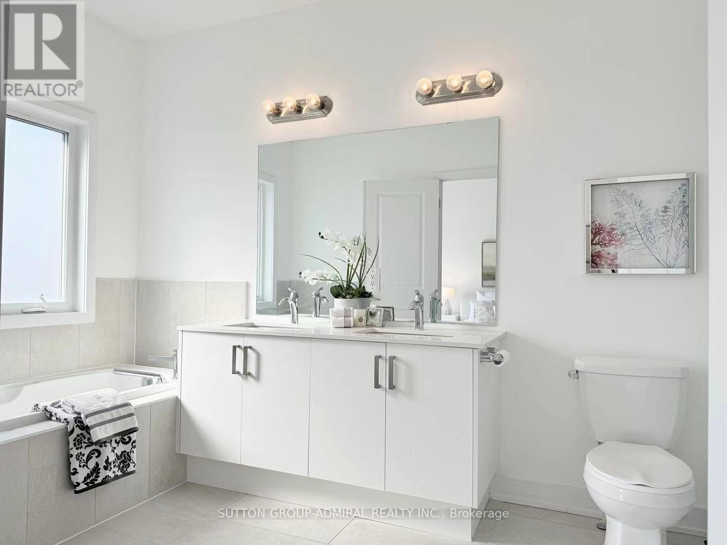 18 Pageant Avenue, Vaughan, ON - Indoor Photo Showing Bathroom