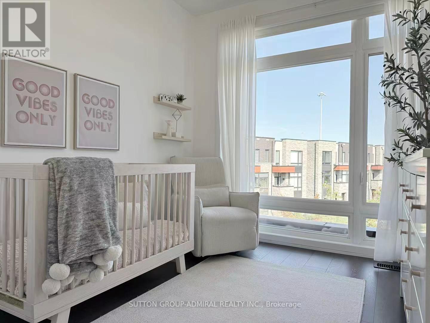 18 Pageant Avenue, Vaughan, ON - Indoor Photo Showing Bedroom