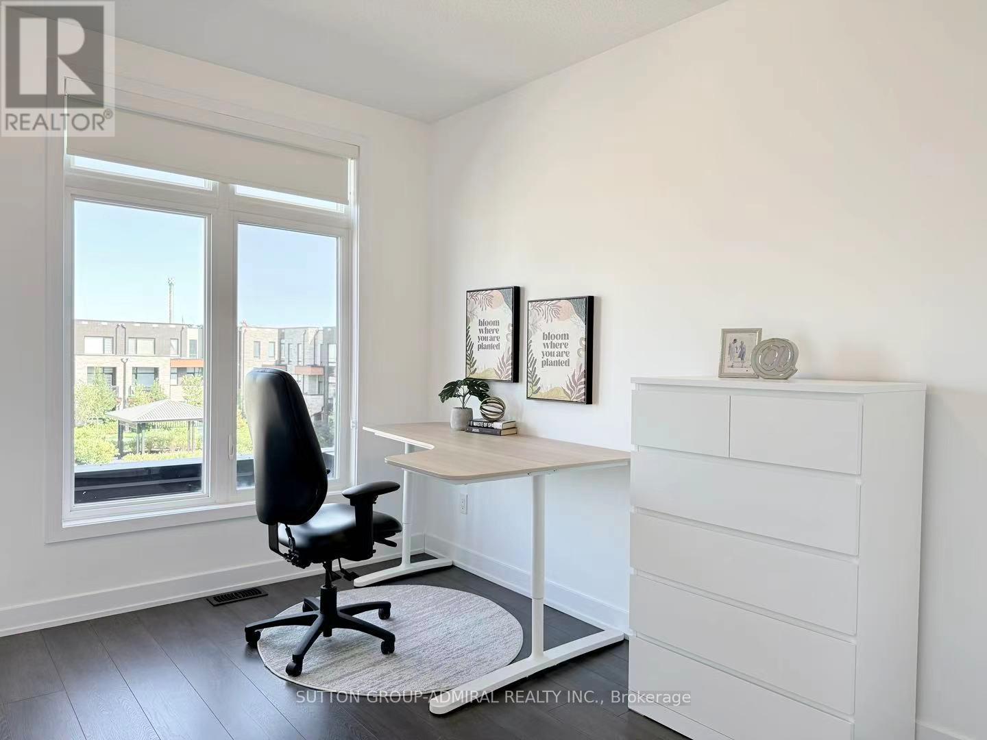 18 Pageant Avenue, Vaughan, ON - Indoor Photo Showing Office