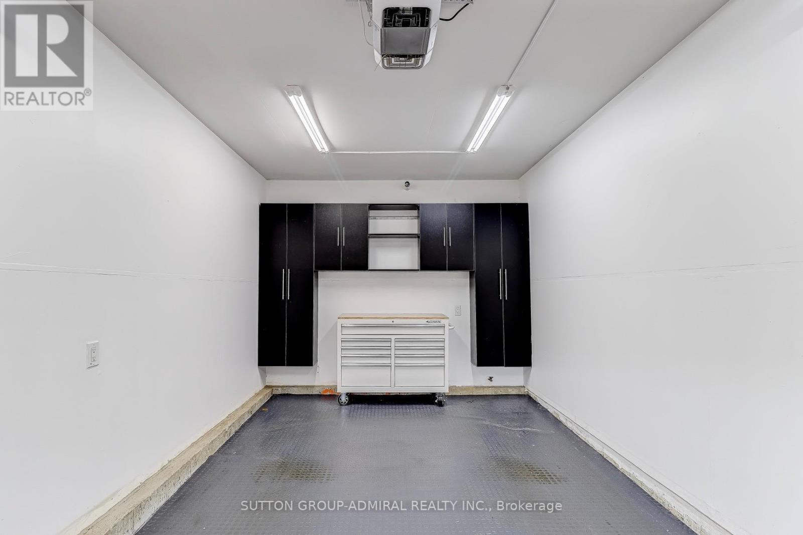 18 Pageant Avenue, Vaughan, ON - Indoor Photo Showing Other Room