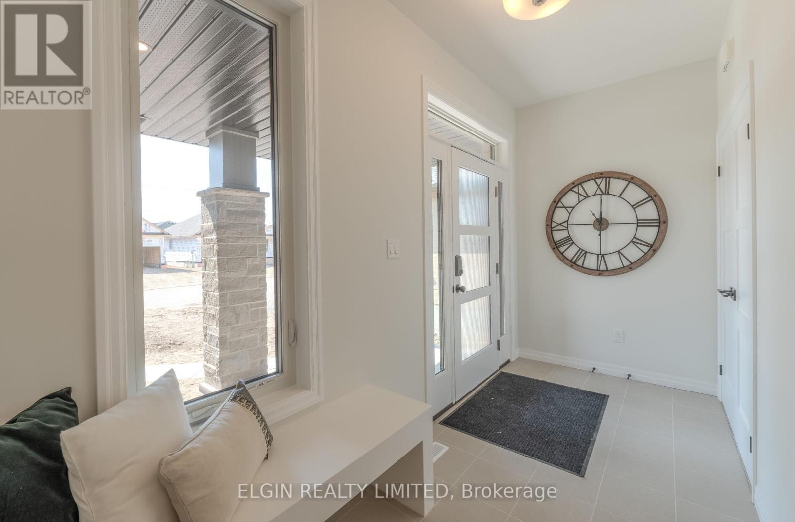 42197 Mcbain Line, Central Elgin, ON - Indoor Photo Showing Other Room