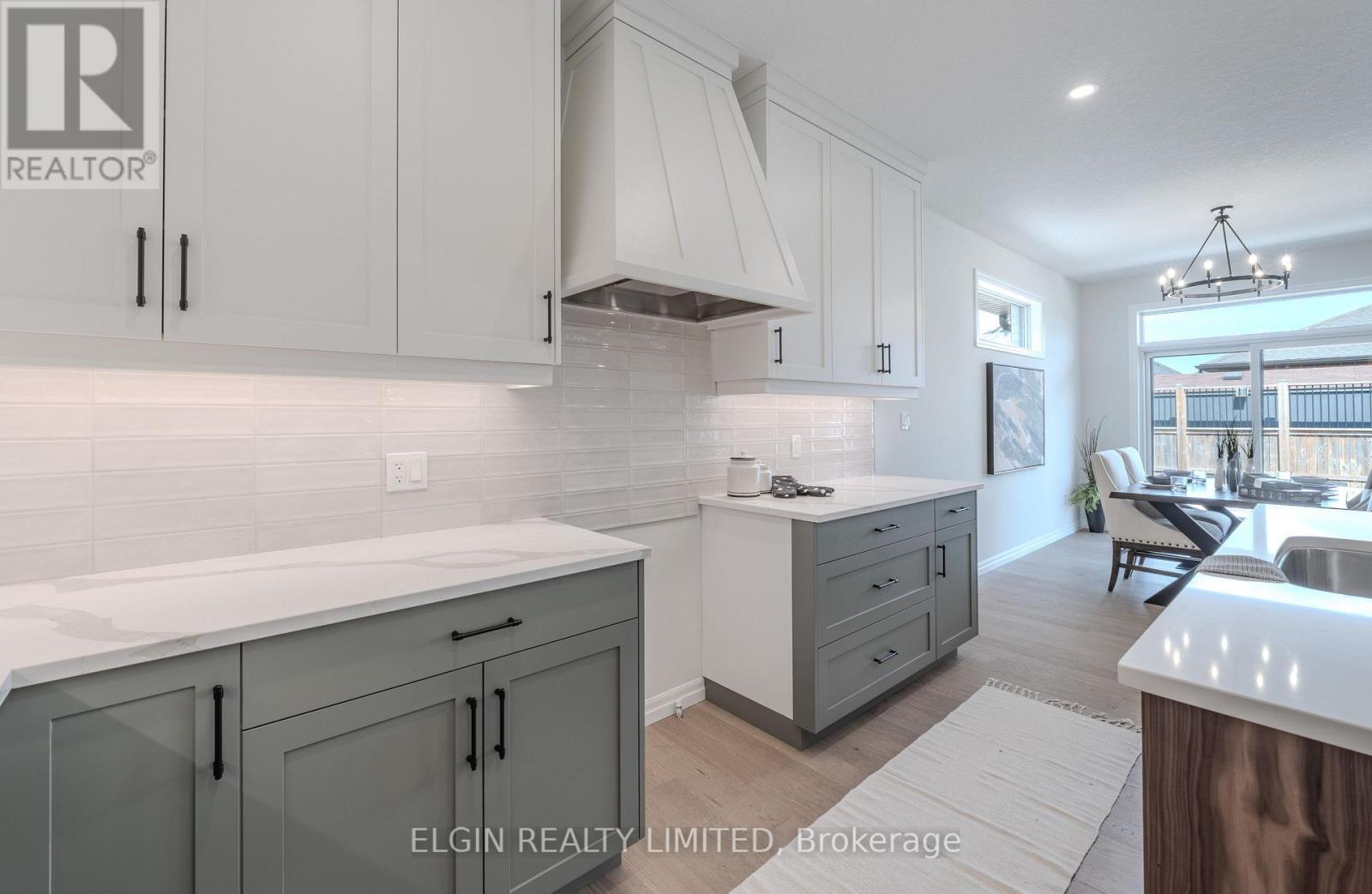 42197 Mcbain Line, Central Elgin, ON - Indoor Photo Showing Kitchen