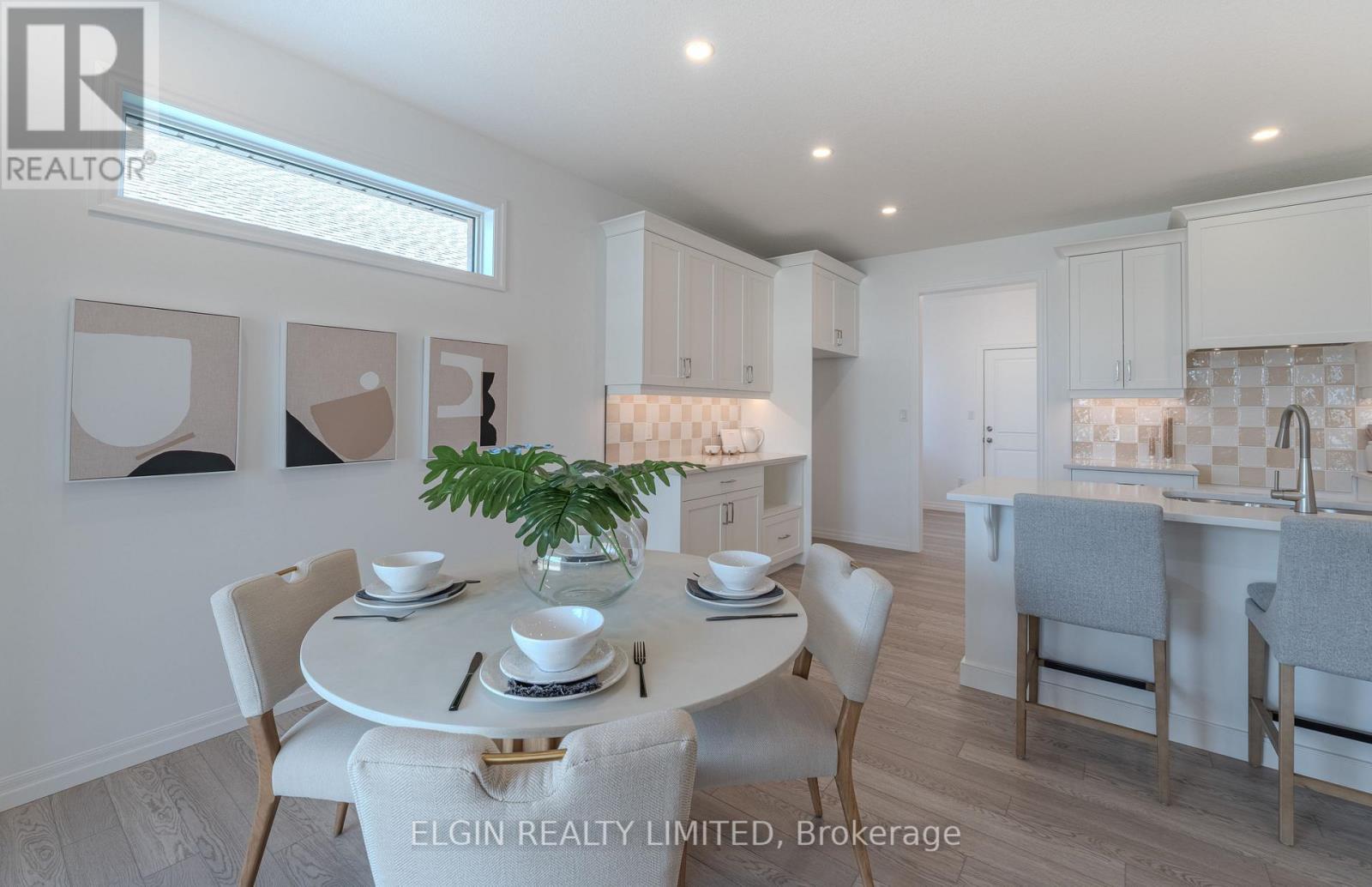 42199 Mcbain Line, Central Elgin, ON - Indoor Photo Showing Dining Room