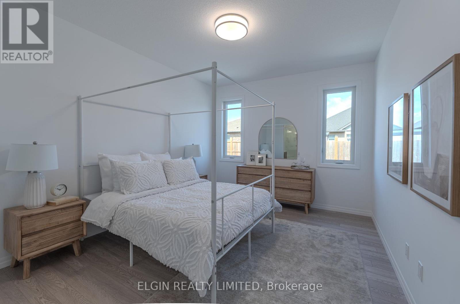 42199 Mcbain Line, Central Elgin, ON - Indoor Photo Showing Bedroom