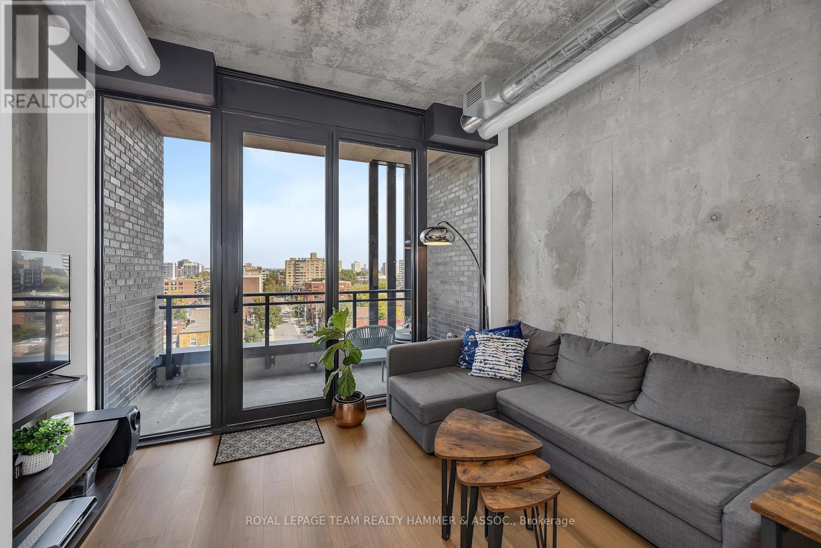 707 - 10 James Street, Ottawa, ON - Indoor Photo Showing Living Room