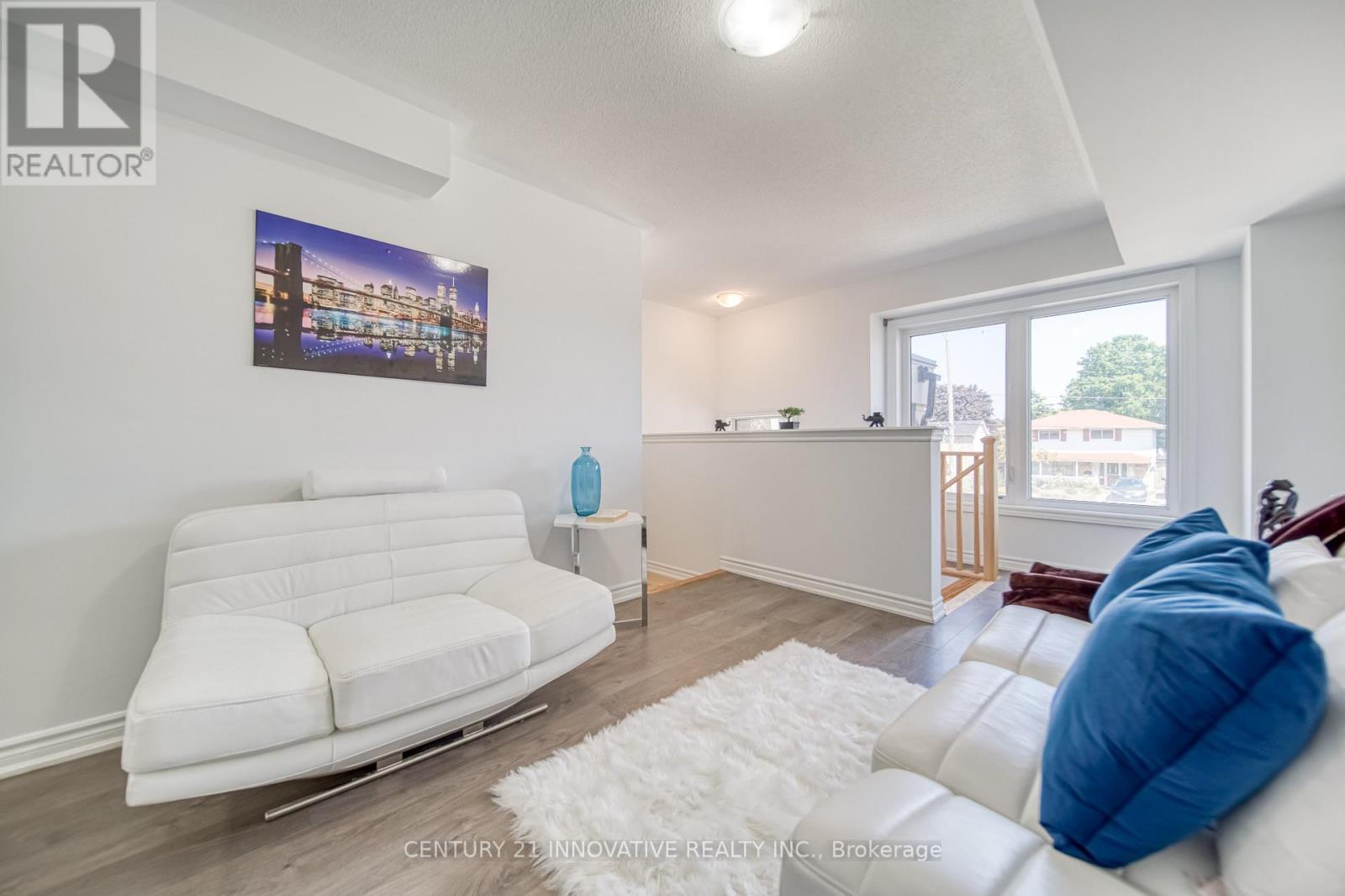 388 Okanagan Path, Oshawa, ON - Indoor Photo Showing Other Room