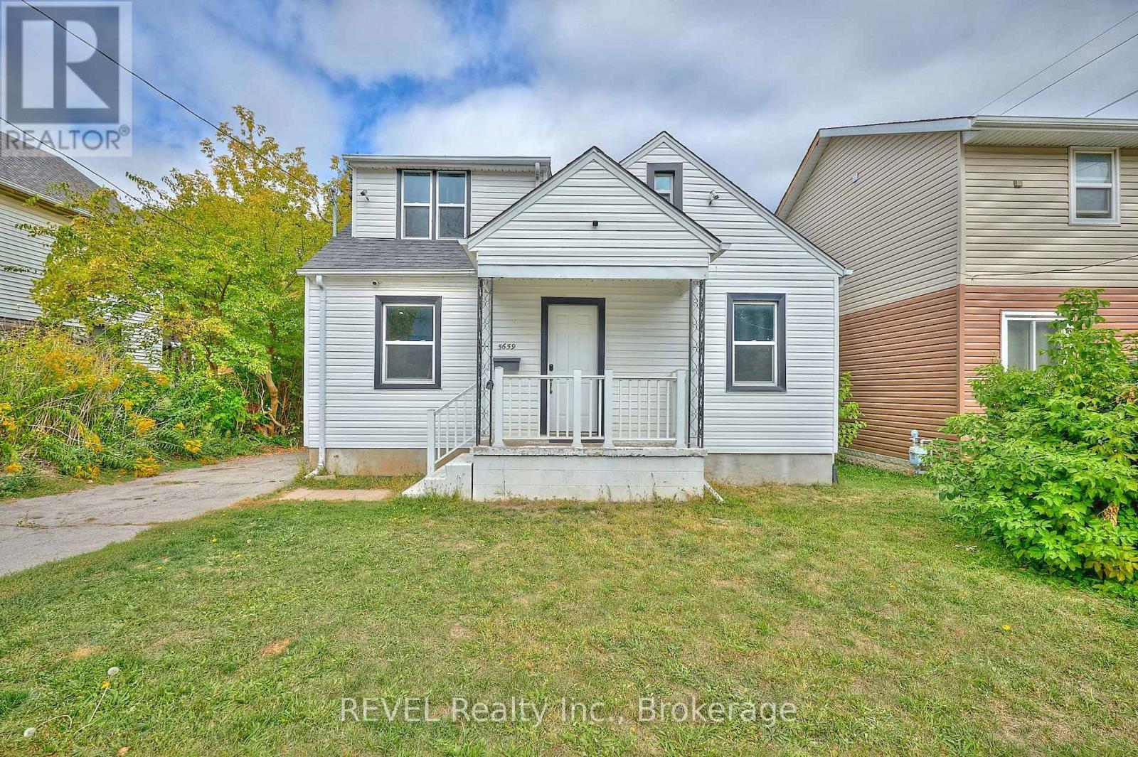 5659 Robinson Street, Niagara Falls (Dorchester), ON - Outdoor
